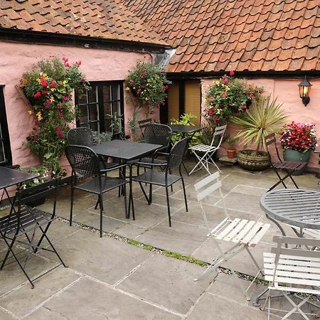 The City Arms Wells Exteriér fotografie